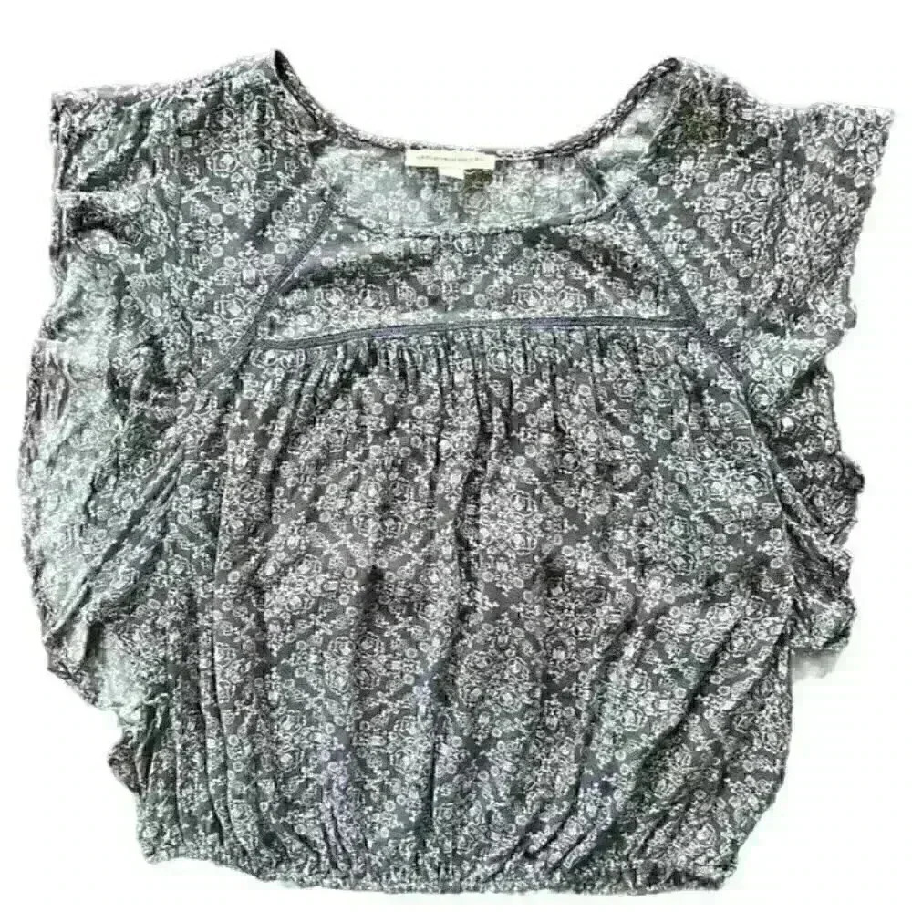 American Eagle Cropped Floral Damask Flutter Sleeve Blouse Top Size Large Blue
